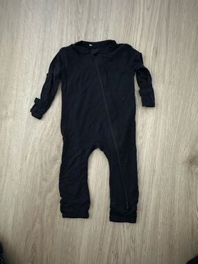 Kyte BABY Black Infant Zip Jumpsuit